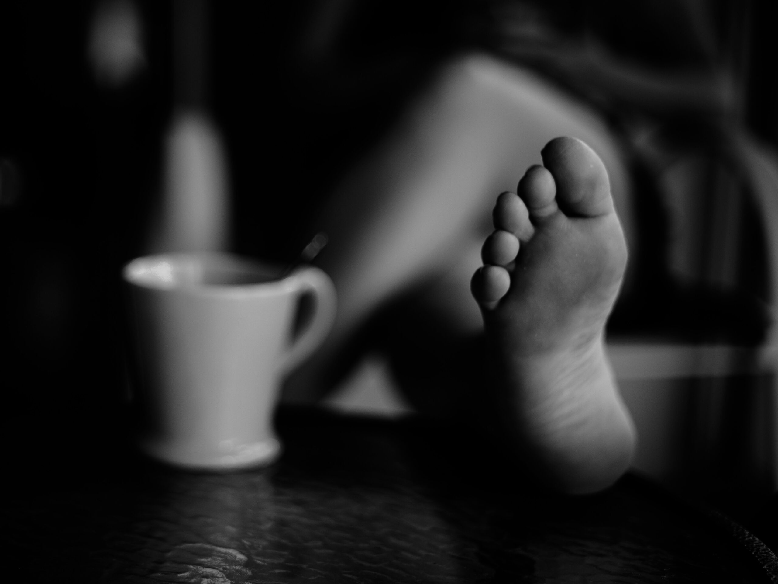 découvrez l'histoire et la culture des pieds-noirs, une communauté française vivant autrefois en algérie.